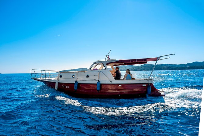 Private boat tour- explore the islands, find hidden caves and try snorkelling - Pickup to the marina: you can keep your morning simple
