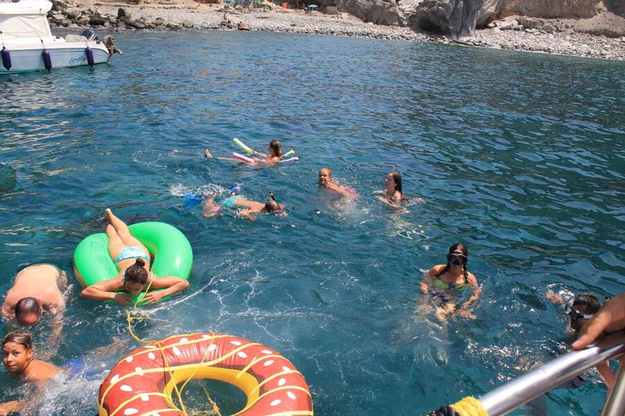 Puerto de Mogan: Boat and Snorkeling Trip - Who should book this Puerto de Mogán boat and snorkeling trip