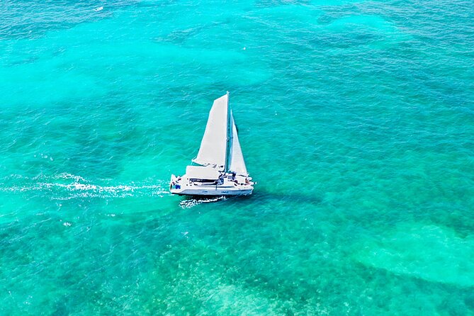 Puerto Morelos Catamaran Reef Sail and Snorkel - What’s included: lunch and open bar are not an afterthought