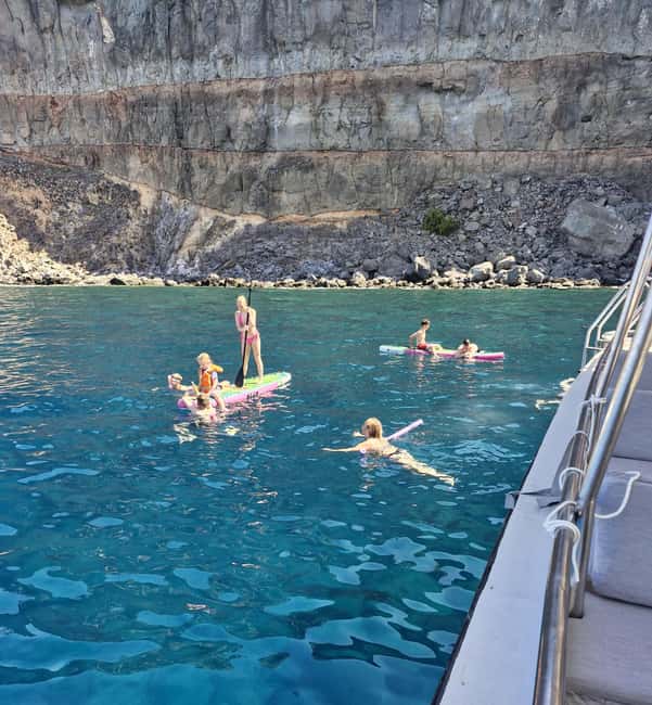 Puerto Rico, Gran Canaria: boat trip, drinks, food, paddle surfing, snorkeling - Drinks onboard: unlimited doesn’t mean no common sense