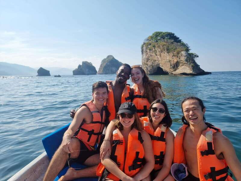 Puerto Vallarta: Los Arcos Islands Boat Tour and Snorkeling - Los Arcos National Marine Park: why this 3-hour format is so satisfying