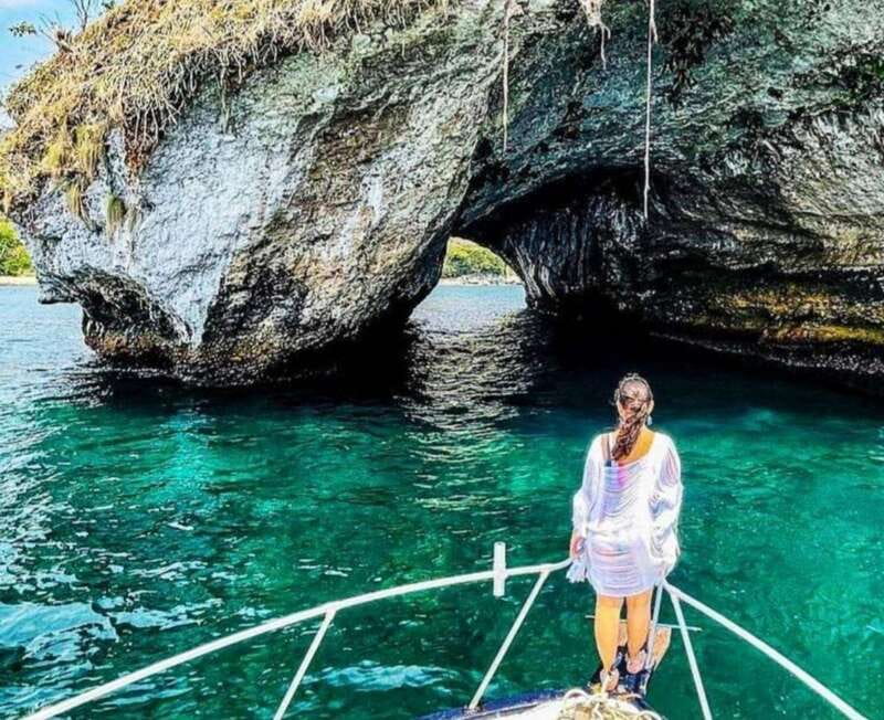 Puerto Vallarta: Los Arcos Islands Boat Tour and Snorkeling - Five islands, rock formations, and the wildlife lesson you actually use