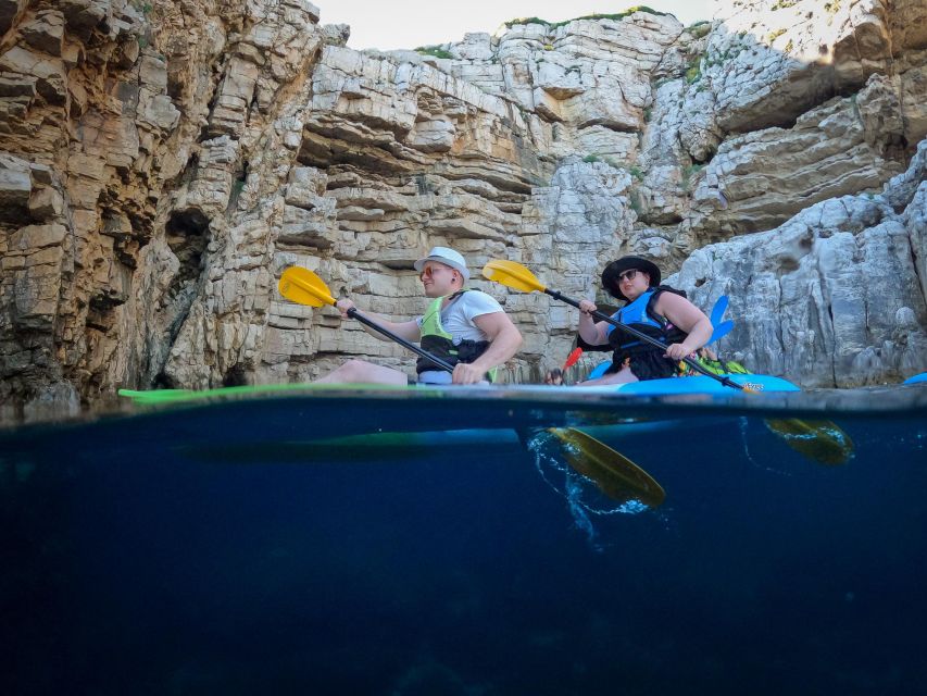 Pula: Kayaking,Snorkeling, Cliff jumping Tour with Wetsuit - Drinks, GoPro photos, and the small comforts that change the mood