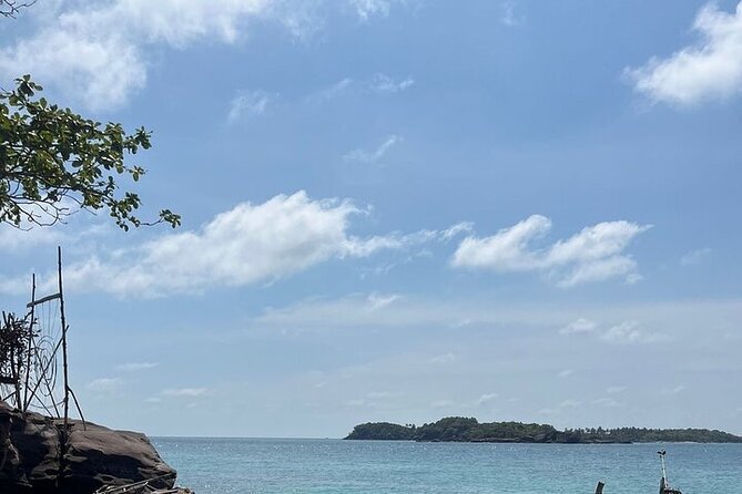Real snorkel trip by speedboat with small group on Cham island - Dai Island snorkeling: the first hour of coral