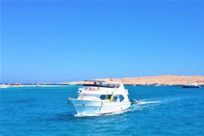ROYAL Dolphin House & Water Sports Snorkeling Sea Trip - Hurghada - Snorkeling Lessons, Gear, and Life Jacket Use