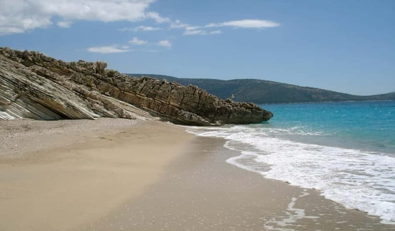 Sarandë: Boat Tour at Kroreza & Hidden Caves with Snorkeling - Who should book this Krorez and Hidden Caves boat tour