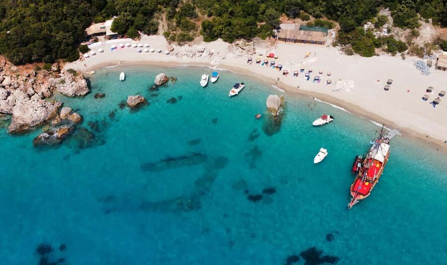 Sarandë: Boat Tour to Kroreza with Snorkel and free Umbrella - Key things that make this tour worth your time