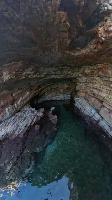 Sarandë: Boat Tour to Kroreza with Snorkel and free Umbrella - Water stops around Sarandë’s coastline: caves, bays, and quick swim breaks