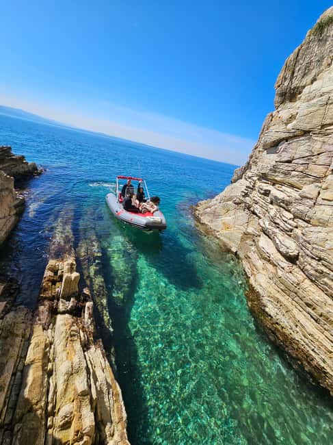 Sarandë: Boat Tour to Kroreza with Snorkel and free Umbrella - Comfort, safety, and who should choose this (or skip it)