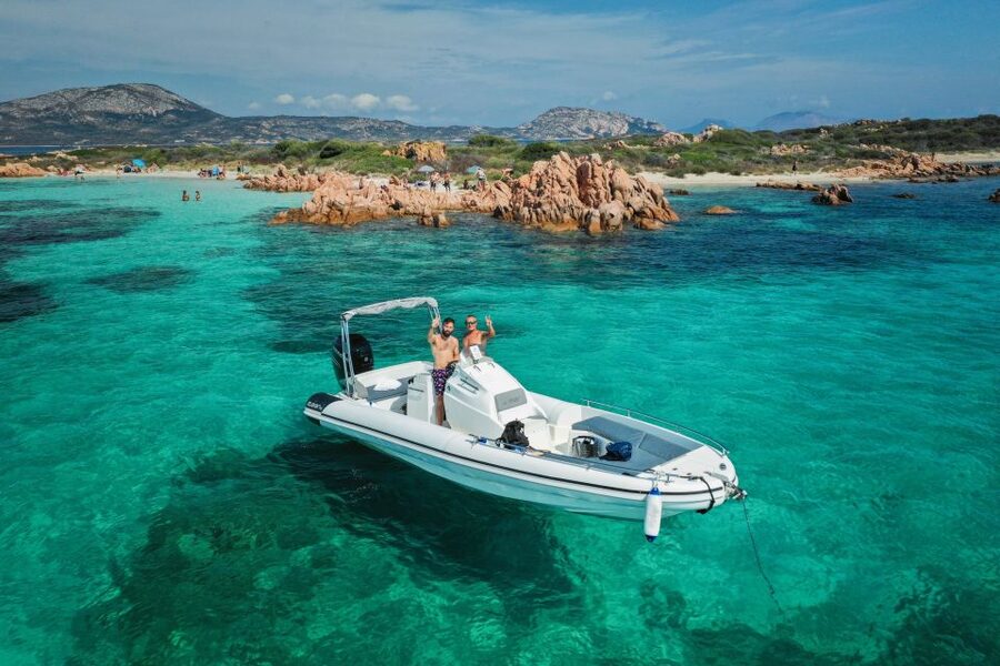 Sardegna: Tavolara Boat Tour with Snorkeling - Tavolara and Molara: why this coast looks unreal