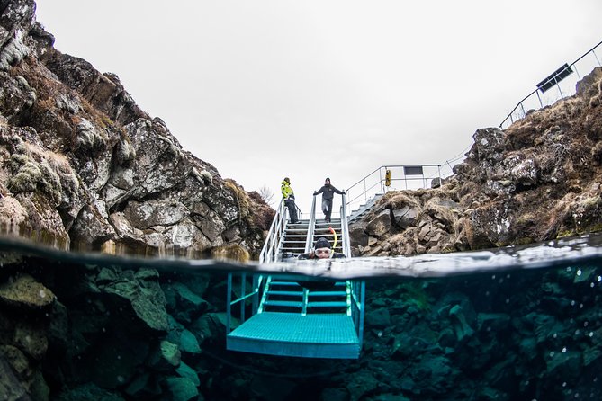 Silfra: Snorkeling Between Tectonic Plates - Meet on Location - Group Size and Guide Attention: Why Max 6 People Matters