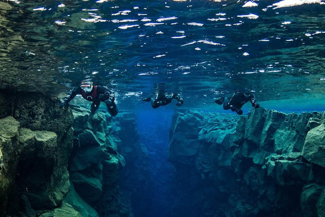 Silfra: Snorkeling Between Tectonic Plates Pick Up from Reykjavik - Your guide experience: what the coaching actually does