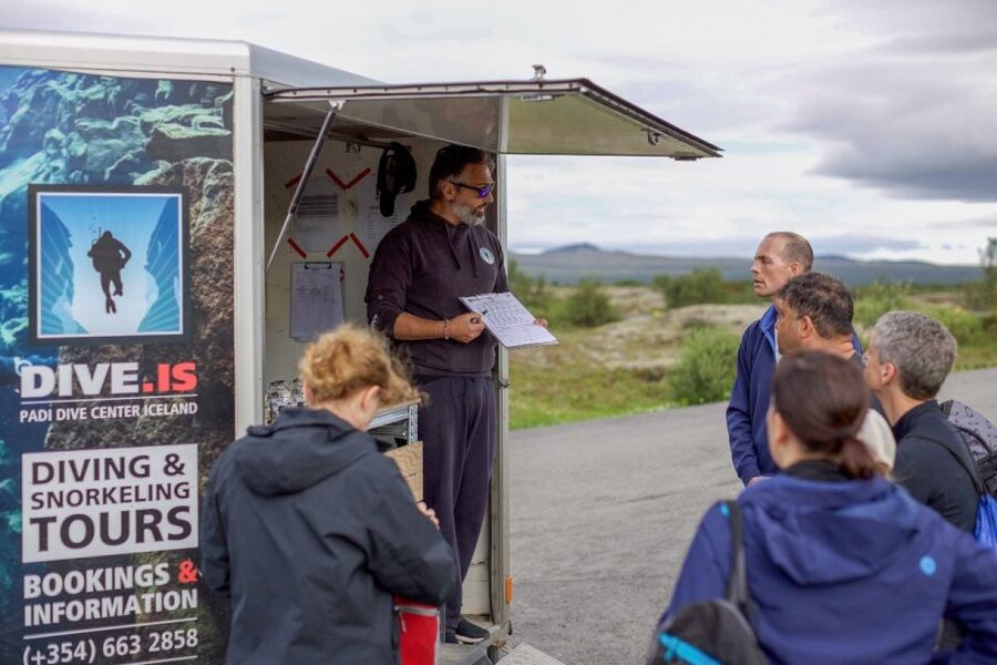 Silfra: Snorkeling Tour Between Tectonic Plates - Packing Tips That Make a Real Difference