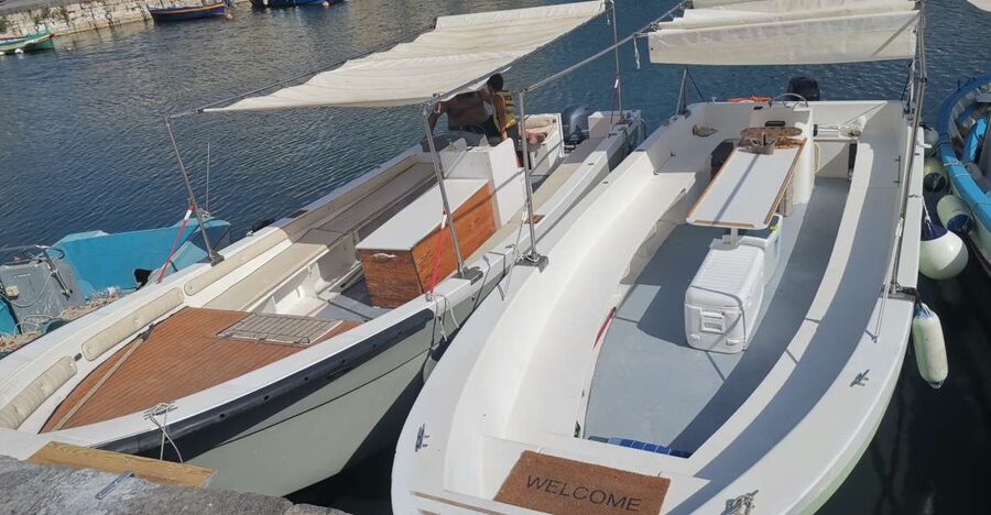 Siracusa: Ortigia Boat Tour with Marine Grotto & Snorkeling - From Siracusa port to Ortigia: why this tour is such an easy win