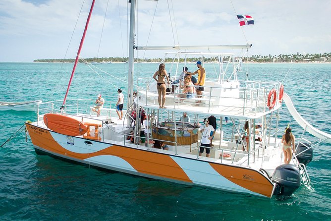 Small Group Snorkeling Cruise with Open Bar and Light Snacks - Small group catamaran vibes near Cabeza de Toro
