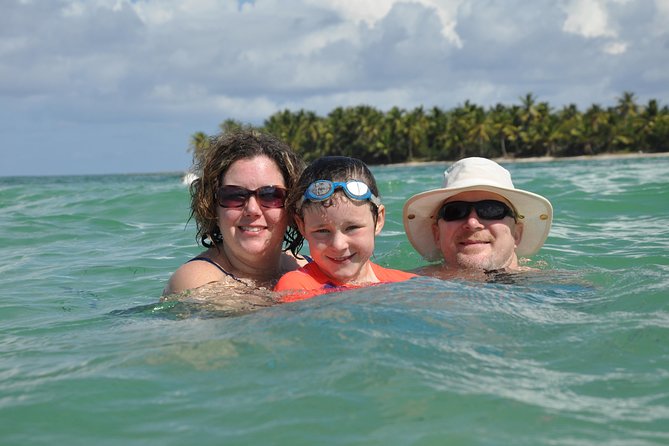 Small Group Snorkeling, Sharks & Stingrays Encounter by boat - Glass-Bottom Cruising And Fish-Feeding Snorkel Time Without Pressure