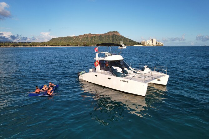 Small Group Turtle Canyon Snorkel in Waikiki (Boat Tour) - How the crew turns a snorkel into an actual experience