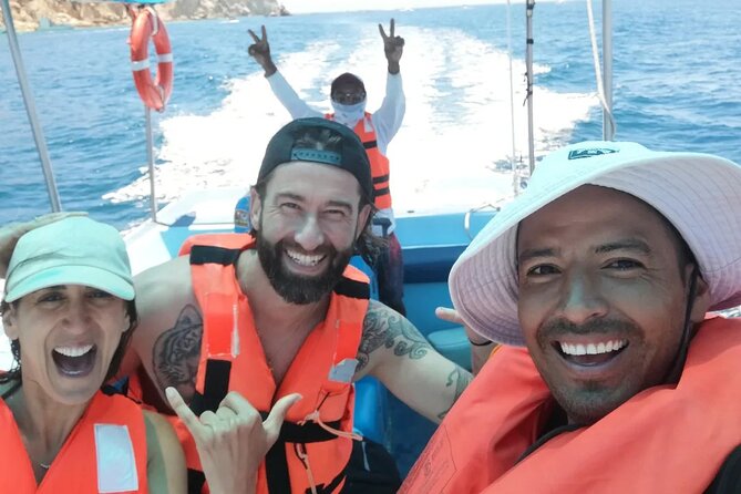 Snorkel and arch tour in los cabos - Pelican Rock Snorkeling: 30–40 Minutes, Fish, and Hands-On Coaching
