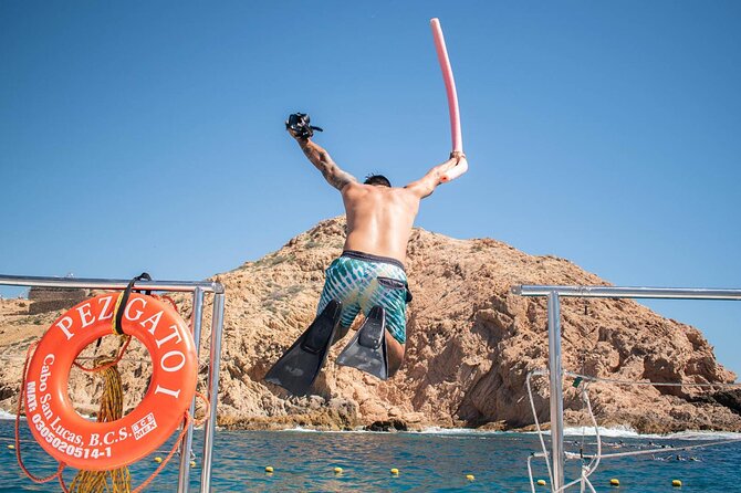Snorkel Cruise in Los Cabos - Pelican Rock, Playa de los Amantes, and El Arco: the views that fill the gaps