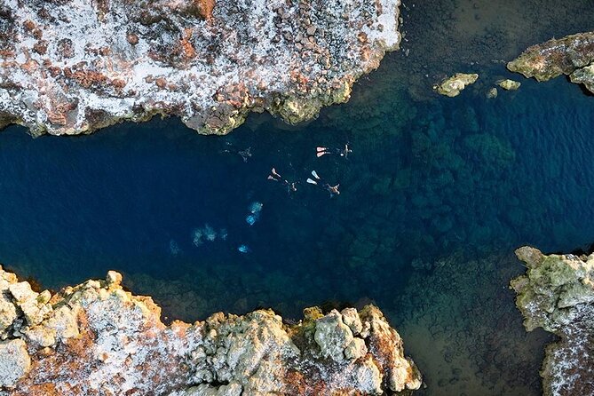 Snorkel the Silfra Fissure-Meet on Location (Free Photos & Cocoa) - Your 3-Hour Flow: Safety Briefing, Plate Views, and Cocoa After