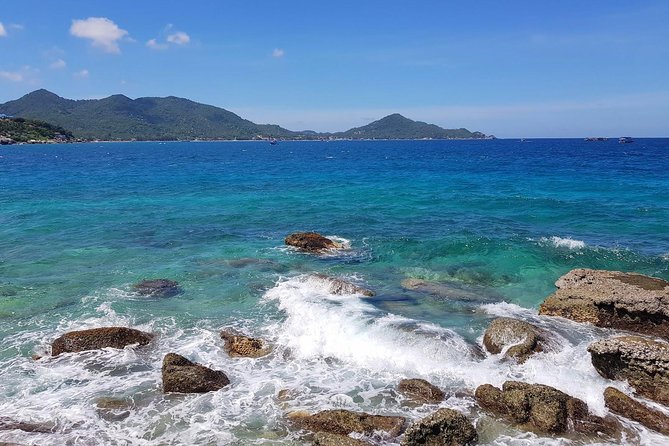 Snorkel Tour to Koh Nangyuan and the hidden bays of Koh Tao onboard the Oxygen - Koh Tao Reef Garden: Why Shallow Water Is a Big Deal
