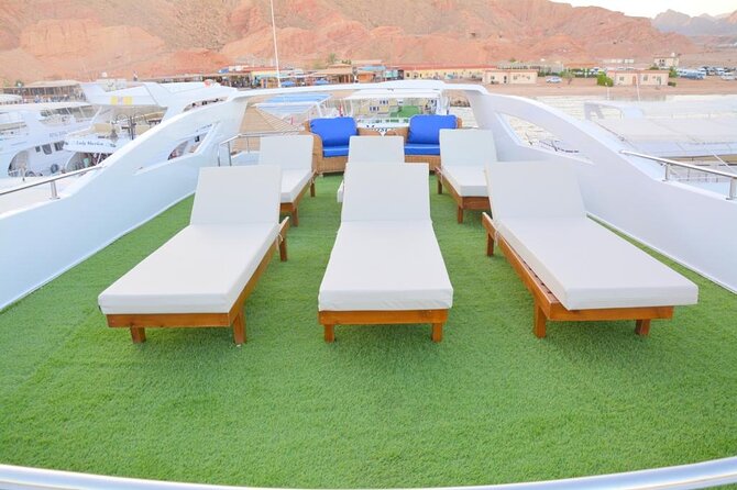 Snorkeling Day Trip to White Island and Ras Mohamed from Sharm - Crowds and Reef Reality: How to Get the Best Snorkel Experience