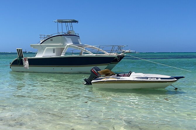 Speed Boat and Snorkeling in Punta Cana Bavaro - Natural Pool and Sandbar Time: Clear Water, Boat Music, and Vendor Pressure