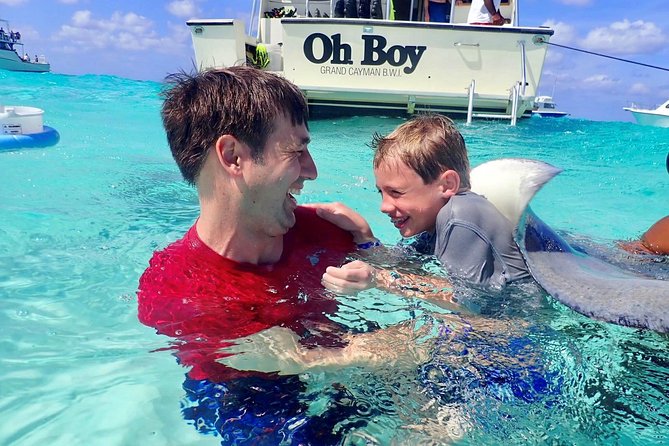 Stingray City and Snorkel Tour With Lunch - Why Stingray City Feels Different Than the Usual Tour Photos