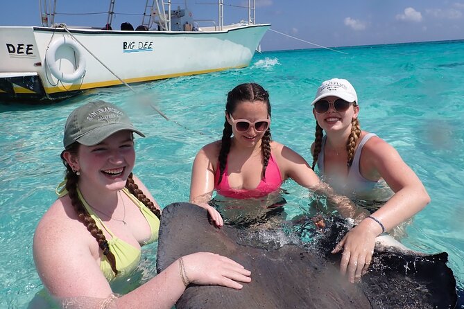 Stingray City Sandbar, Coral Gardens Snorkeling & Star Fish Point - Key things that make this tour work
