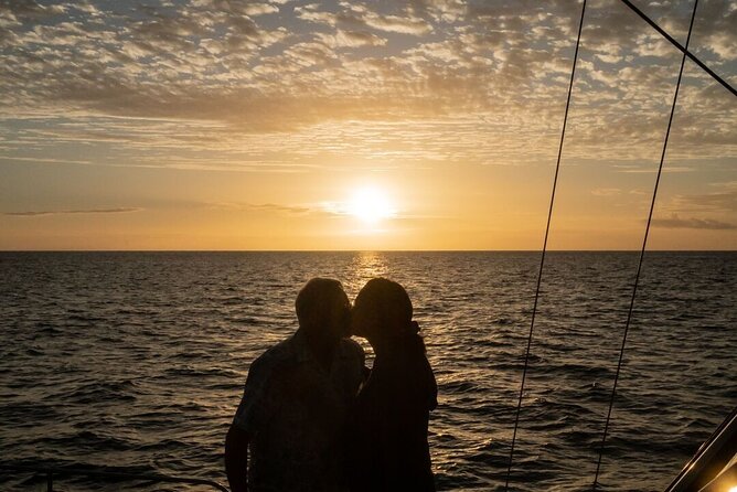 Sunset and Manta Ray Snorkel Adventure - The crew’s job: safety first, but also keeping it easy