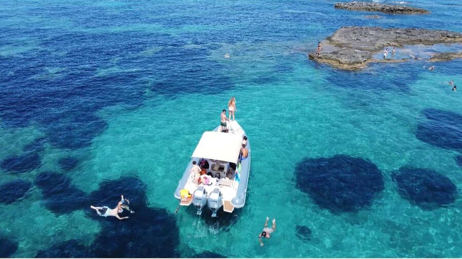 Tropea: tour in barca lungo la Costa degli Dei, snorkeling - Tropea Blue Sea meeting point: quick logistics, no hotel pickup default