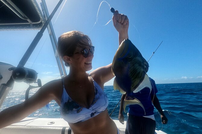 Ultimate SeaXscape Pigs/Turtles/Snorkel/Lunch/Drinks/PU/DO - Gilligan’s Island moment plus conch show: culture without the classroom