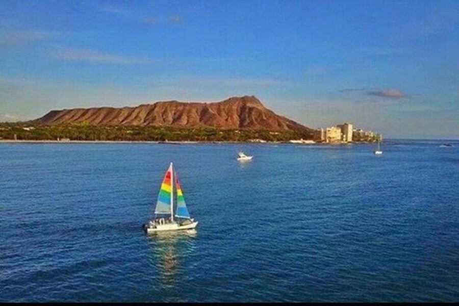 Waikiki Beach: Turtle Snorkeling and Sailing on Hāwea - Tips to boost your chances of a turtle encounter