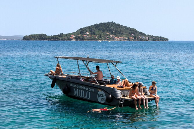 Zadar: 3 Islands Luxury Boat Tour with Aperol Spritz & Snorkeling - Ošljak Stop 2: Walk the Tiny Island and Enjoy Real Island Time