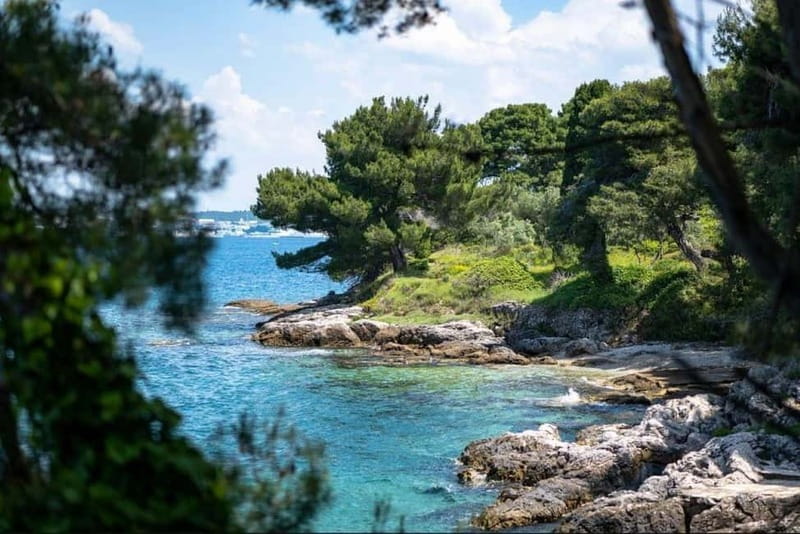 Zadar: 3 Islands Snorkeling Cruise with Prosecco - Snorkeling kit, dry bag, and the little comfort details that matter