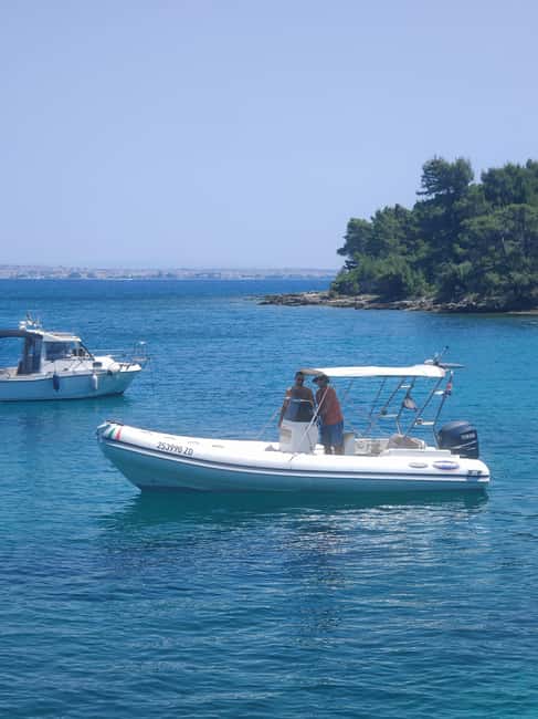 Zadar: Boat Tour with Snorkeling Gear and Drinks - Ošljak: your first real swim-and-snorkel hit