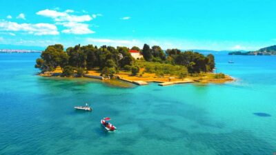 Zadar:Speedboat Tour Thrill Ride with Snorkeling on 3 island - Meeting at Ina–Zadar-Jazine and getting moving quickly